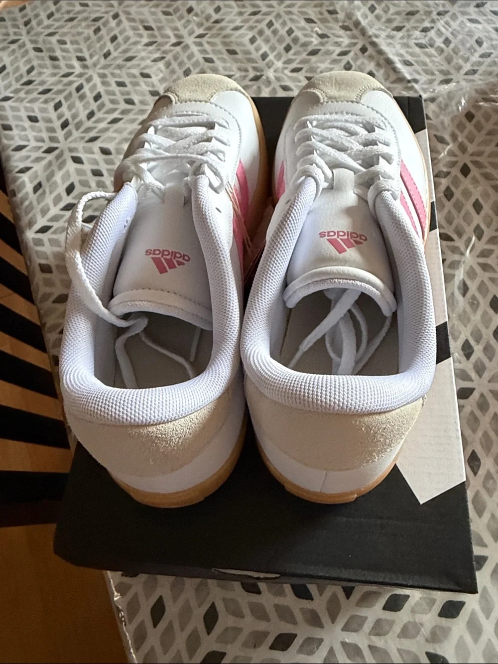 adidas classic low